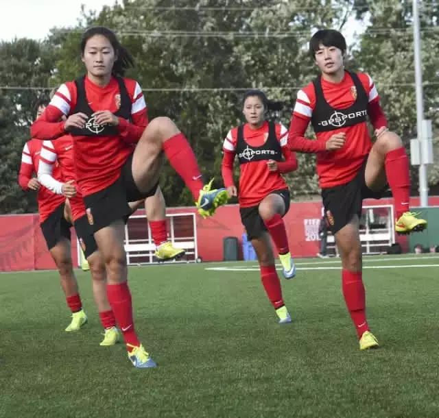 首屆穿「內衣」的男足世界杯！