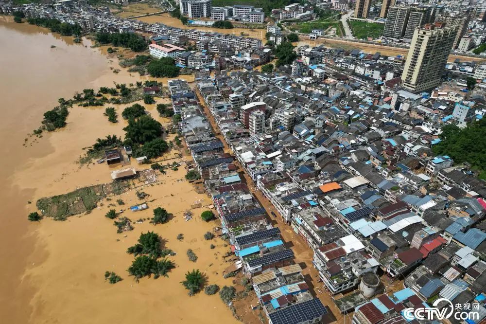 支援梅州抗洪救災 省地標協(xié)會送關(guān)愛